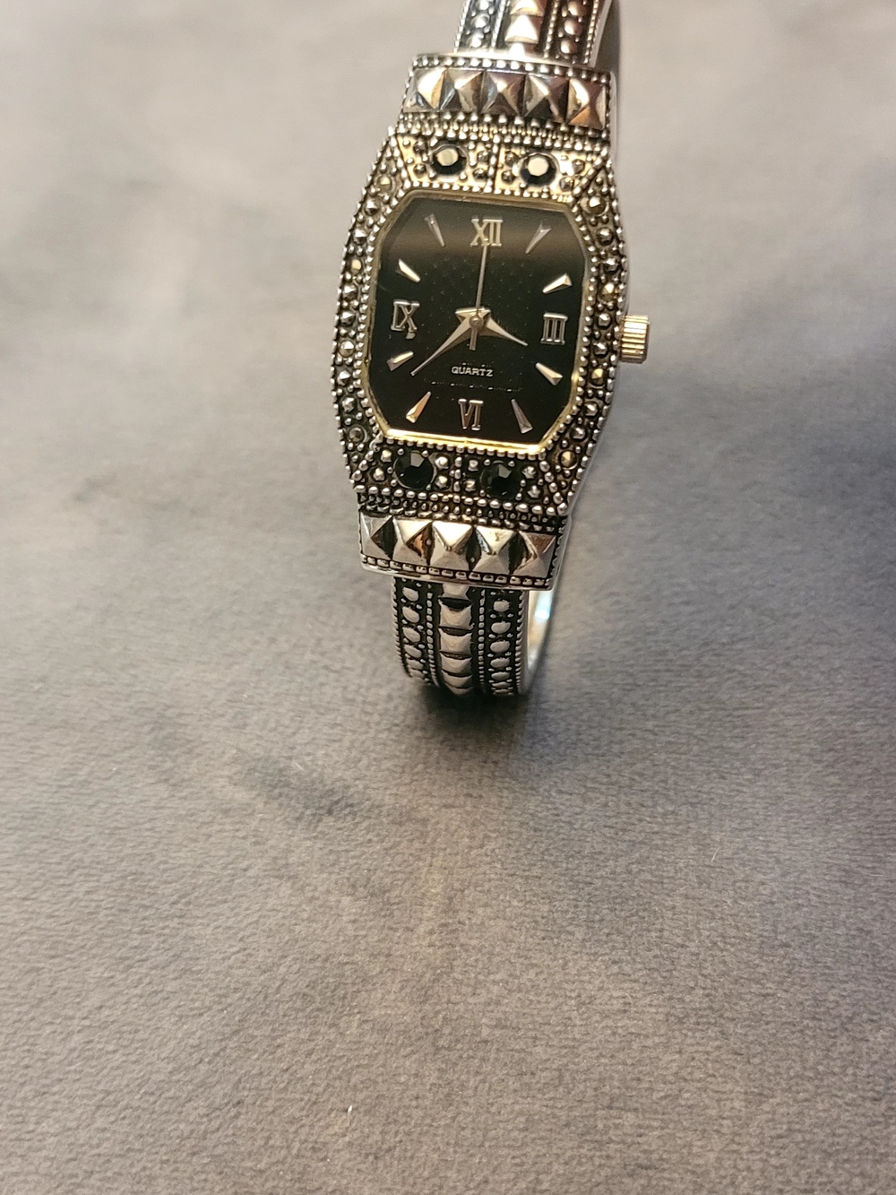 Vintage Working Silver-Tone Black Dial Women's Bracelet Watch with Stud Accents